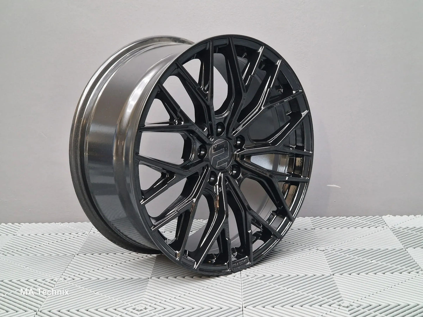 2DRV by Wheelworld WH37 18 Zoll 8Jx18 ET30 5x112 schwarz