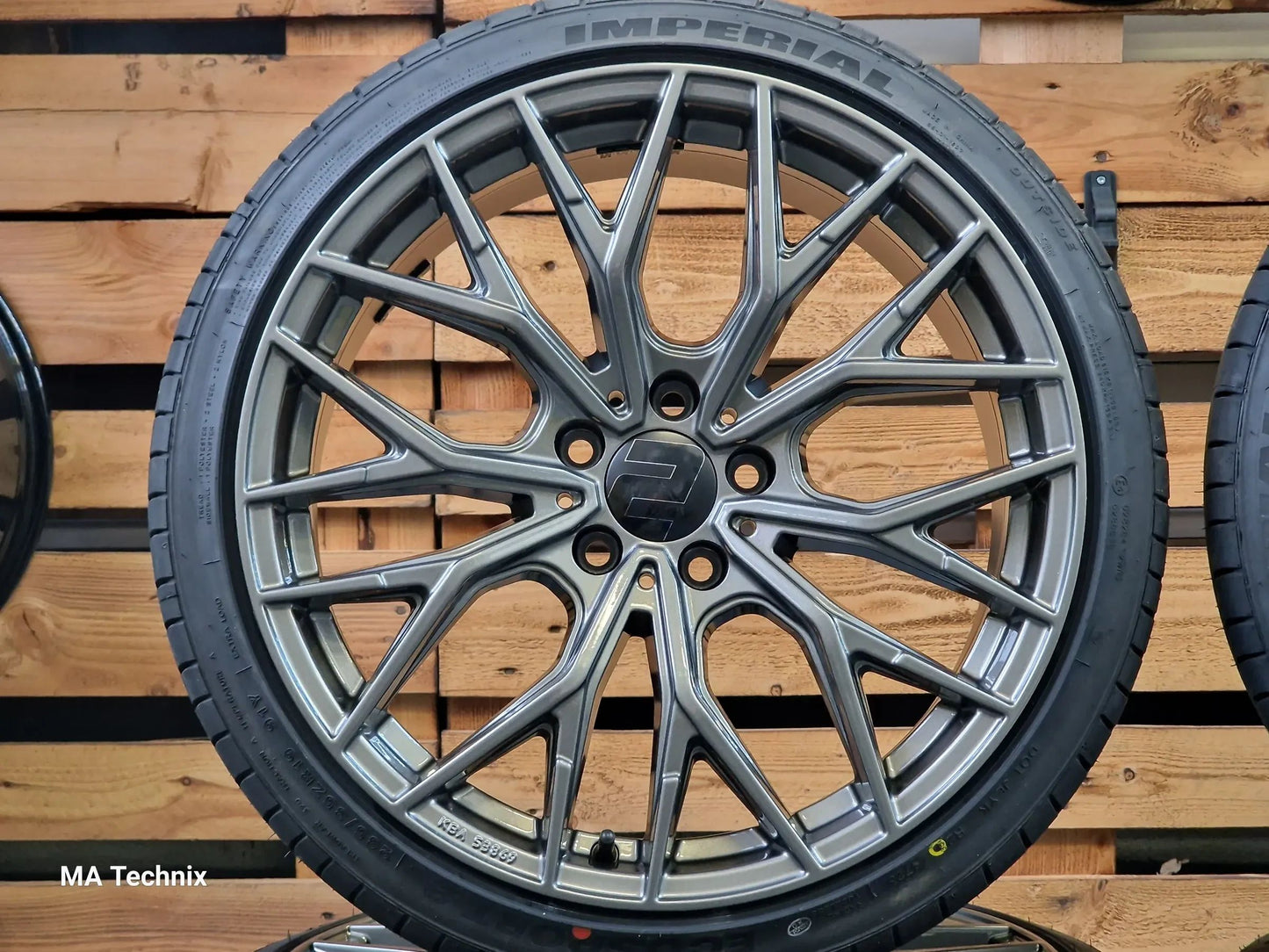 20 Zoll Sommerkomplettradsatz Wheelworld WH37 8,5x20 ET35 5x112 grau 245/35 R20 Superia