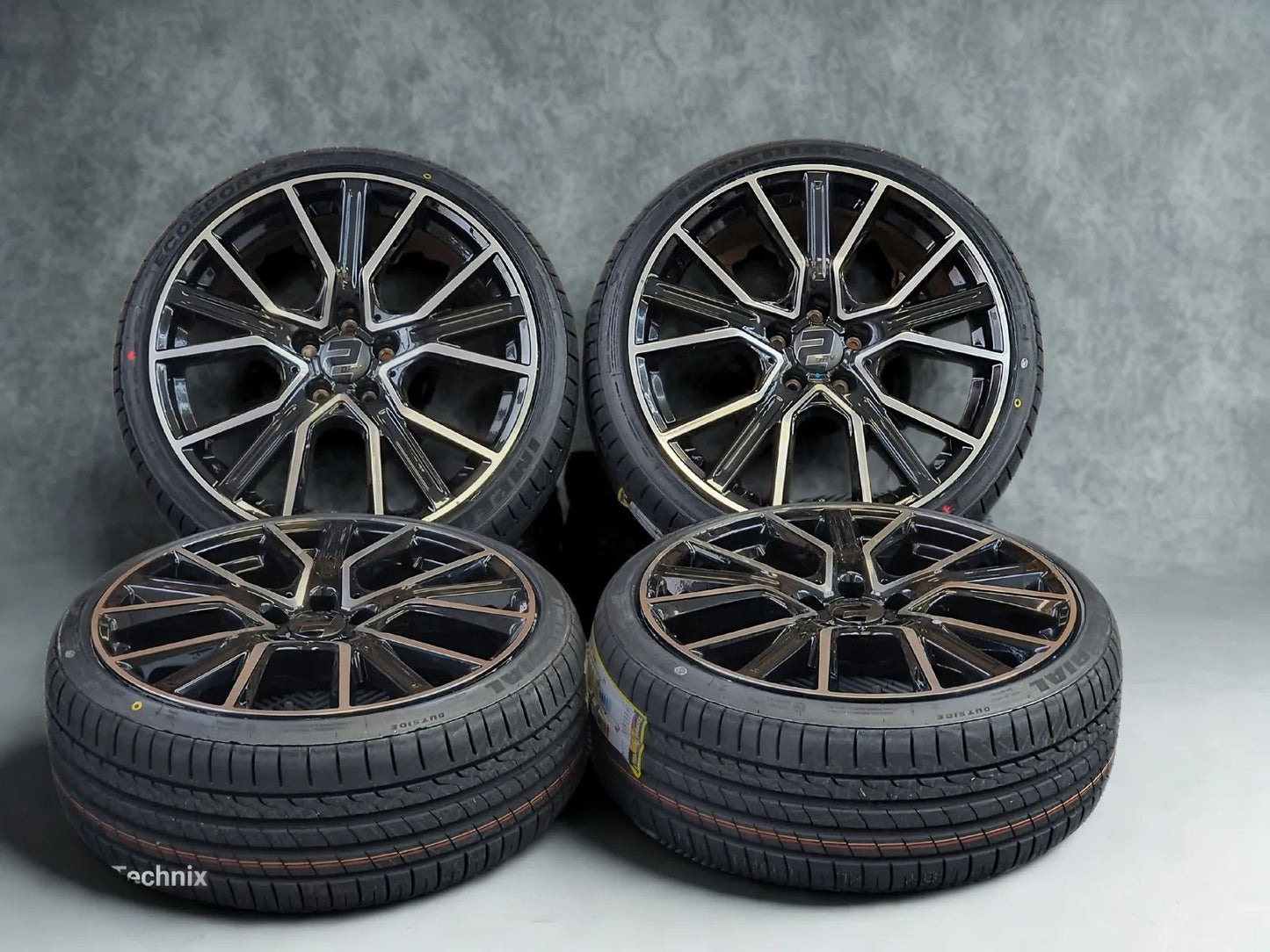 Sommer Kompletträder, 2DRV WH34, 19 Zoll 8,5Jx19 ET45 5x112 mit 235/35 R19 schwarz poliert