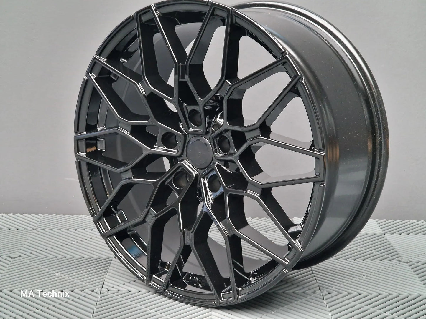 Sommer Kompletträder, SX-Wheels SX1, 19 Zoll 8,5Jx19 ET30 5x112 mit 225/40 R19 schwarz