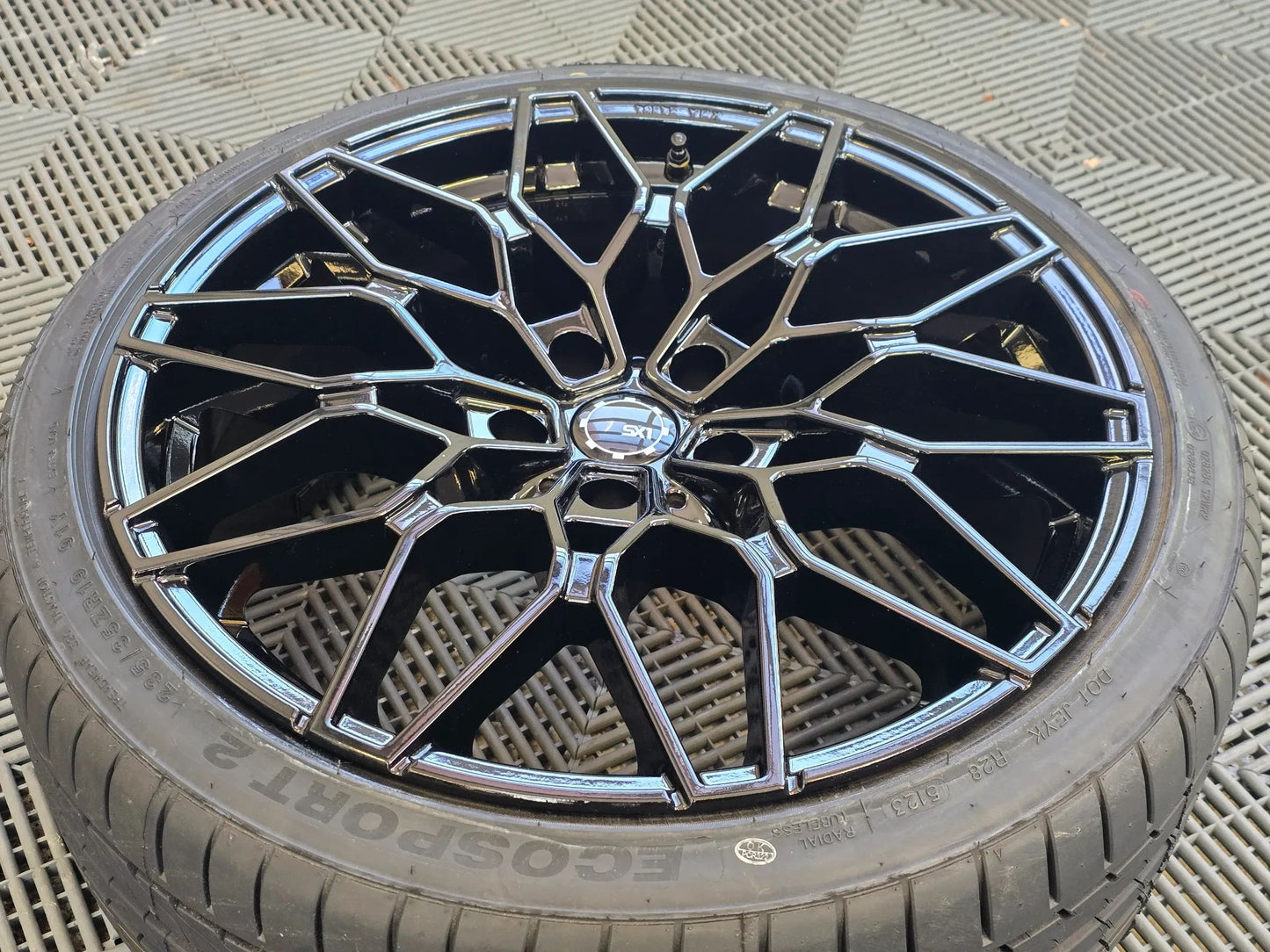 Sommer Kompletträder, SX-Wheels SX1, 19 Zoll 8,5Jx19 ET30 5x112 mit 225/40 R19 schwarz