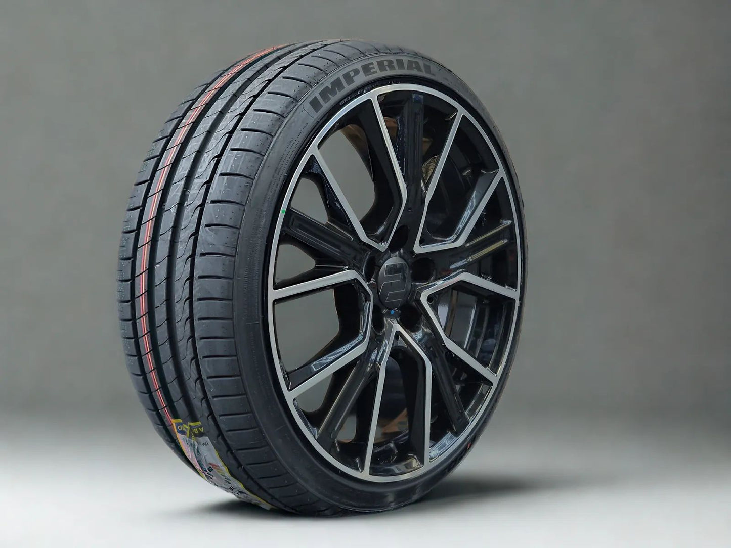 Sommer Kompletträder, 2DRV WH34, 19 Zoll 8,5Jx19 ET45 5x112 mit 235/35 R19 schwarz poliert