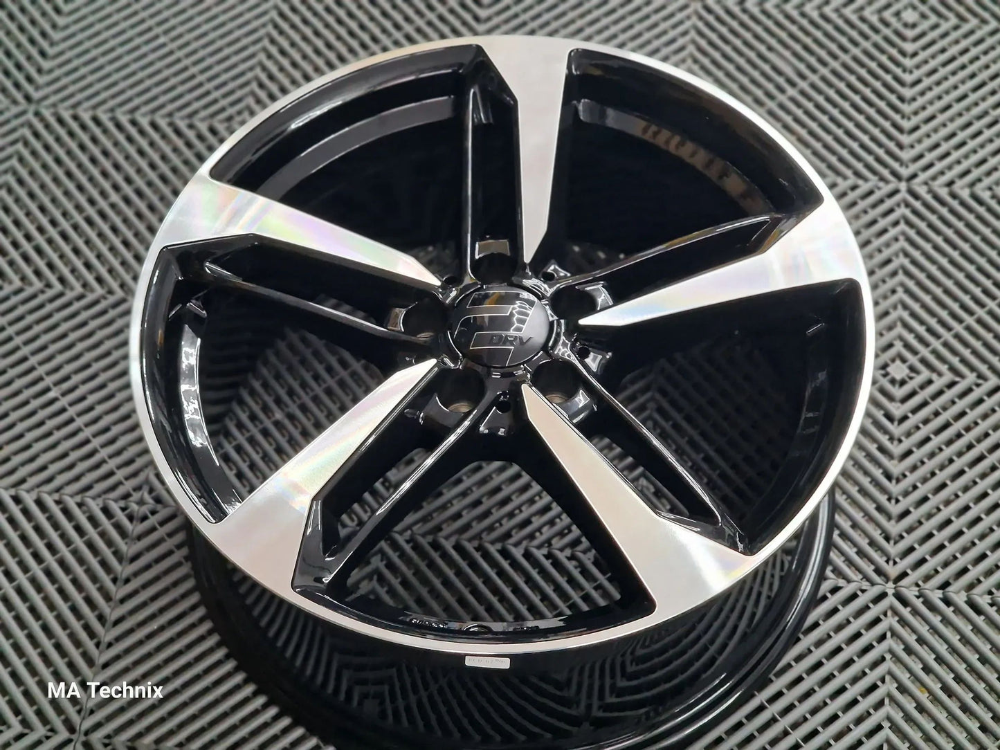 Wheelworld WH36 8,5x19 ET30 5x112 schwarz frontpoliert