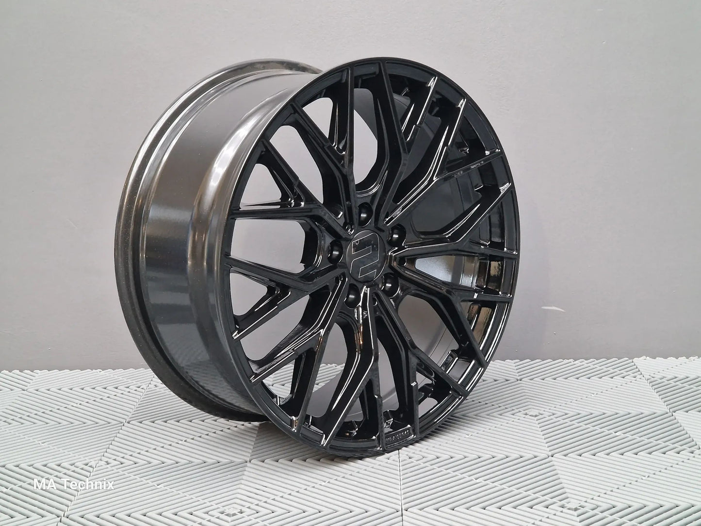 2DRV by Wheelworld WH37 19 Zoll 8,5Jx19 ET48 5x112 schwarz glänzend