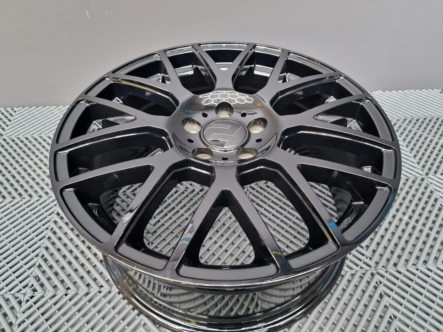 Wheelworld WH26 9x20 ET45 5x120 schwarz